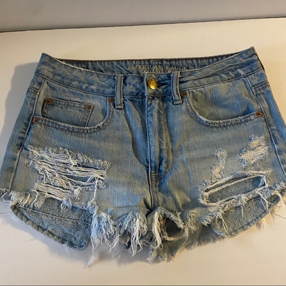 AE HI-RISE FESTIVAL CUTOFF SHORTS
